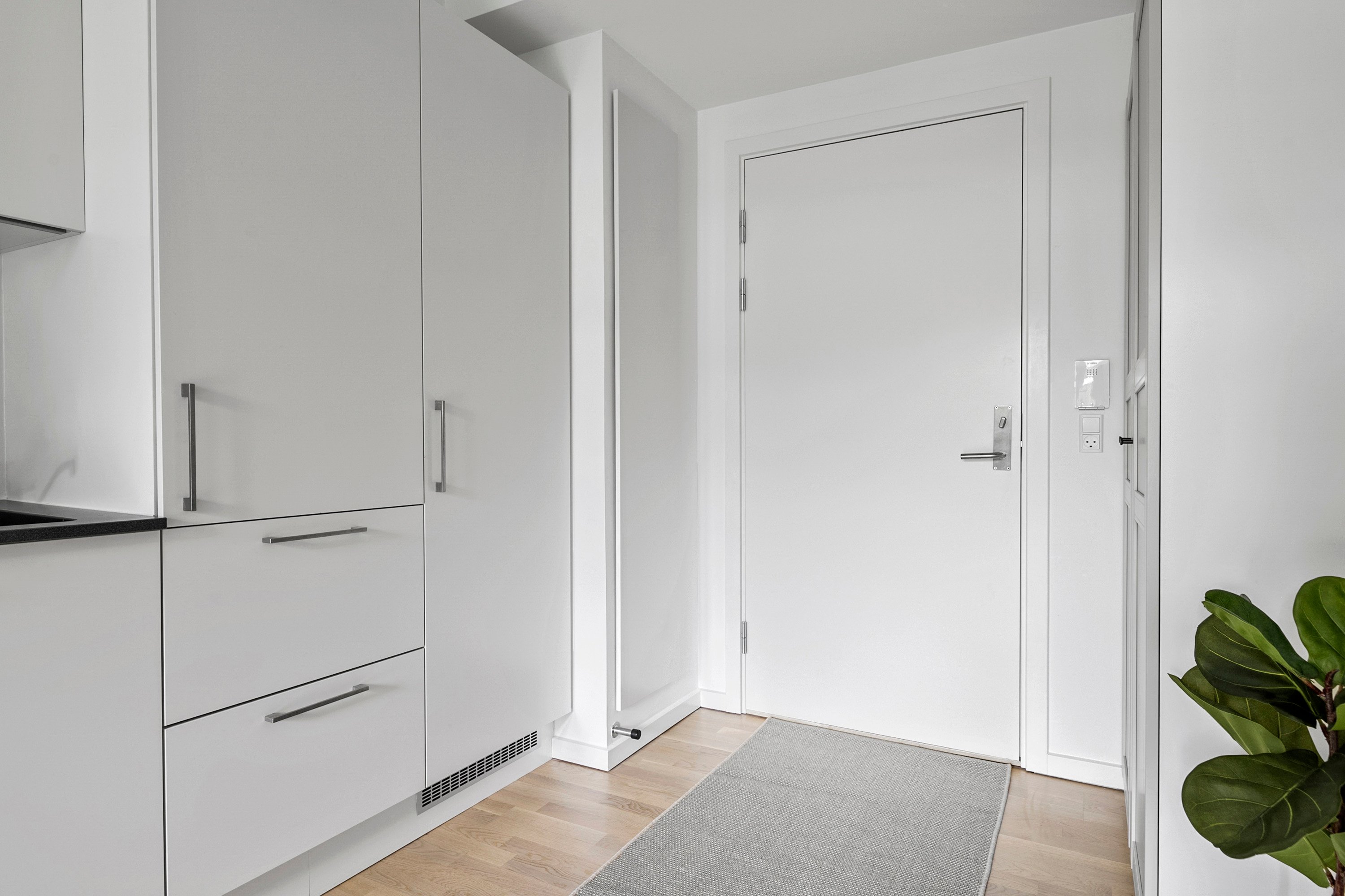 Image 2 of apartment
