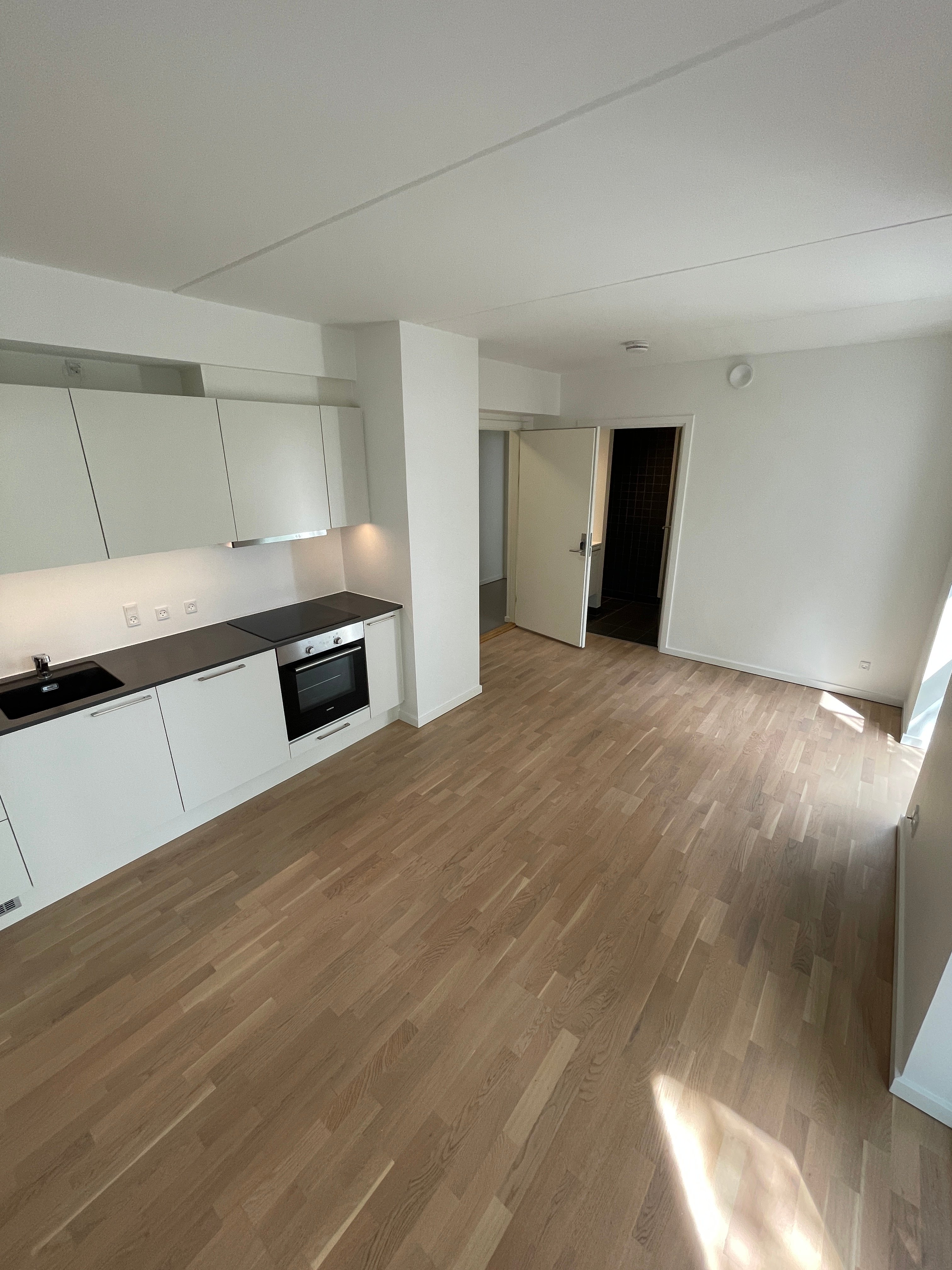 Image 8 of apartment