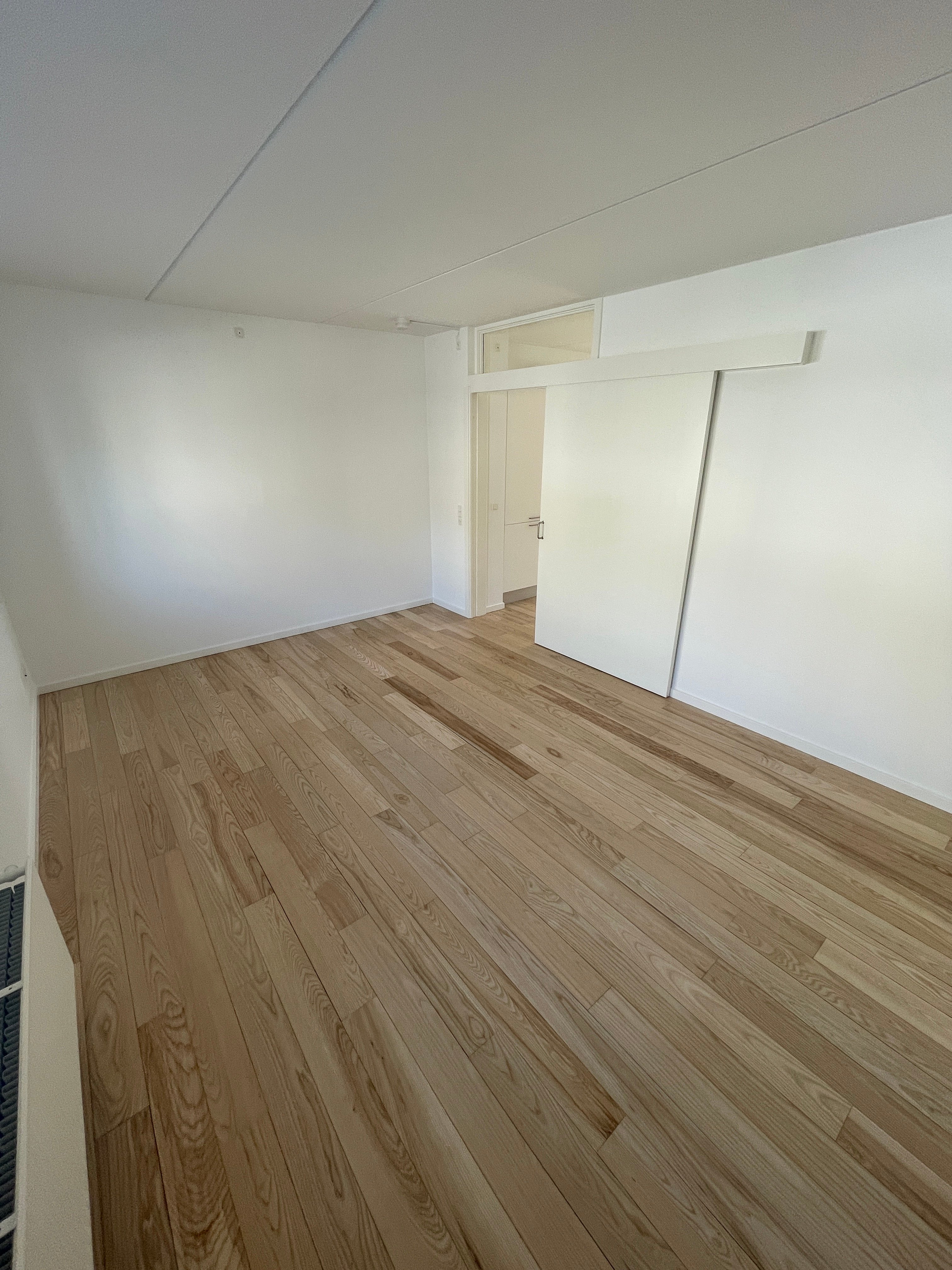 Image 17 of apartment