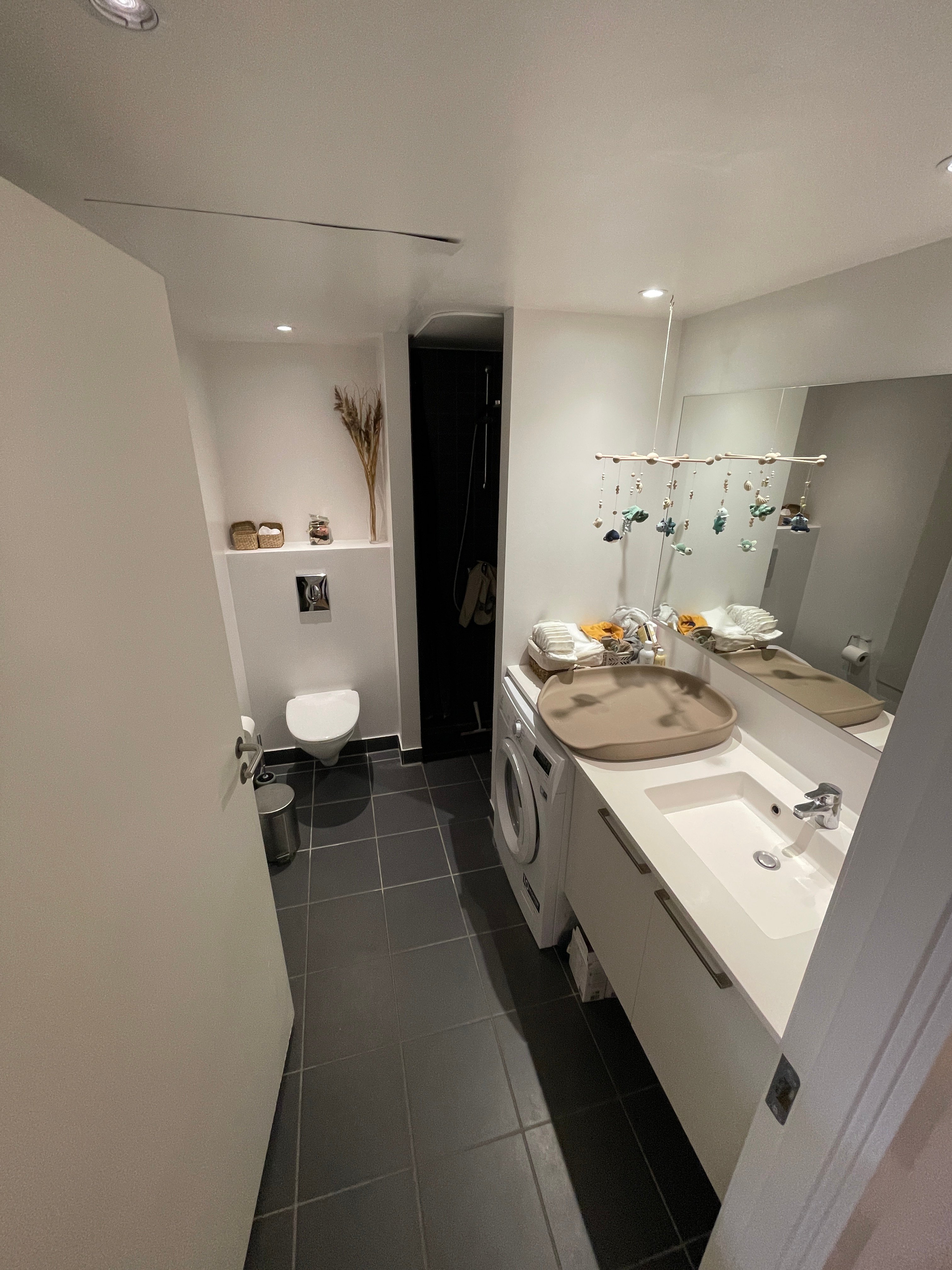 Image 8 of apartment