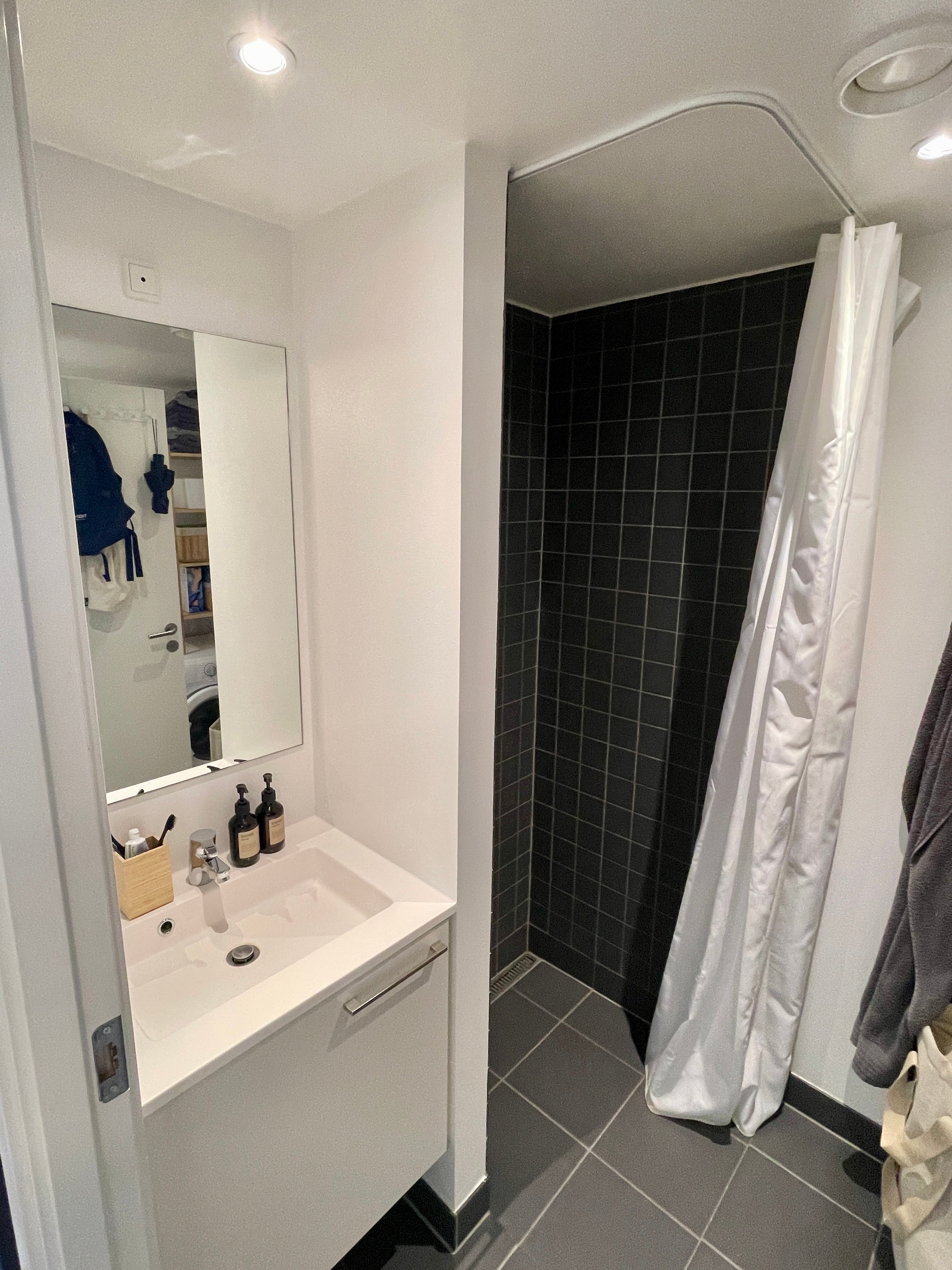 Image 4 of apartment