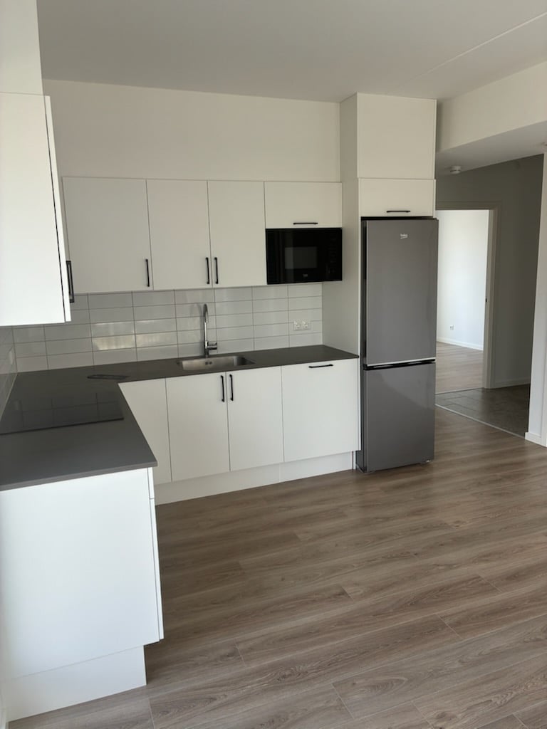 Image 5 of apartment