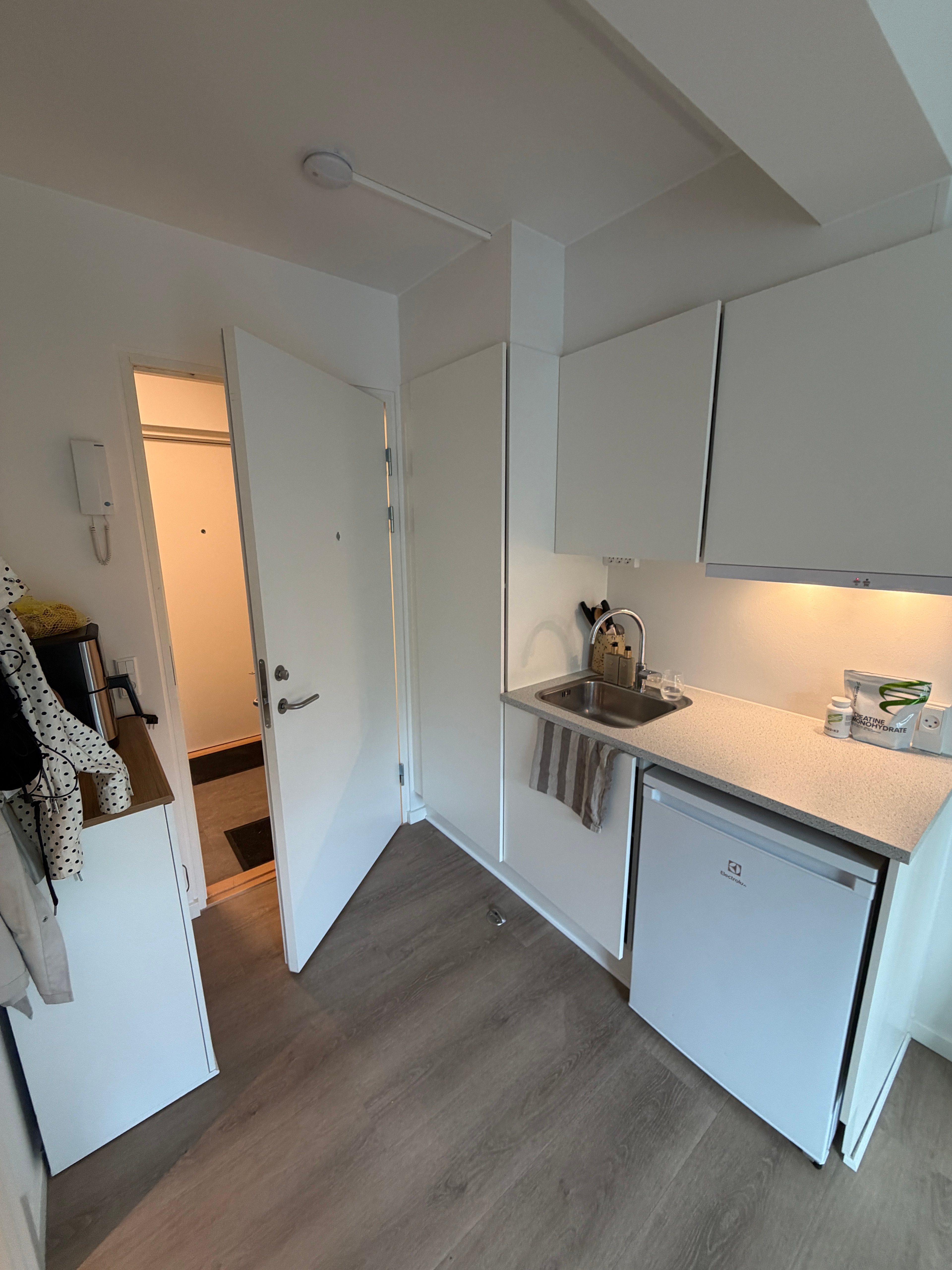 Image 4 of apartment