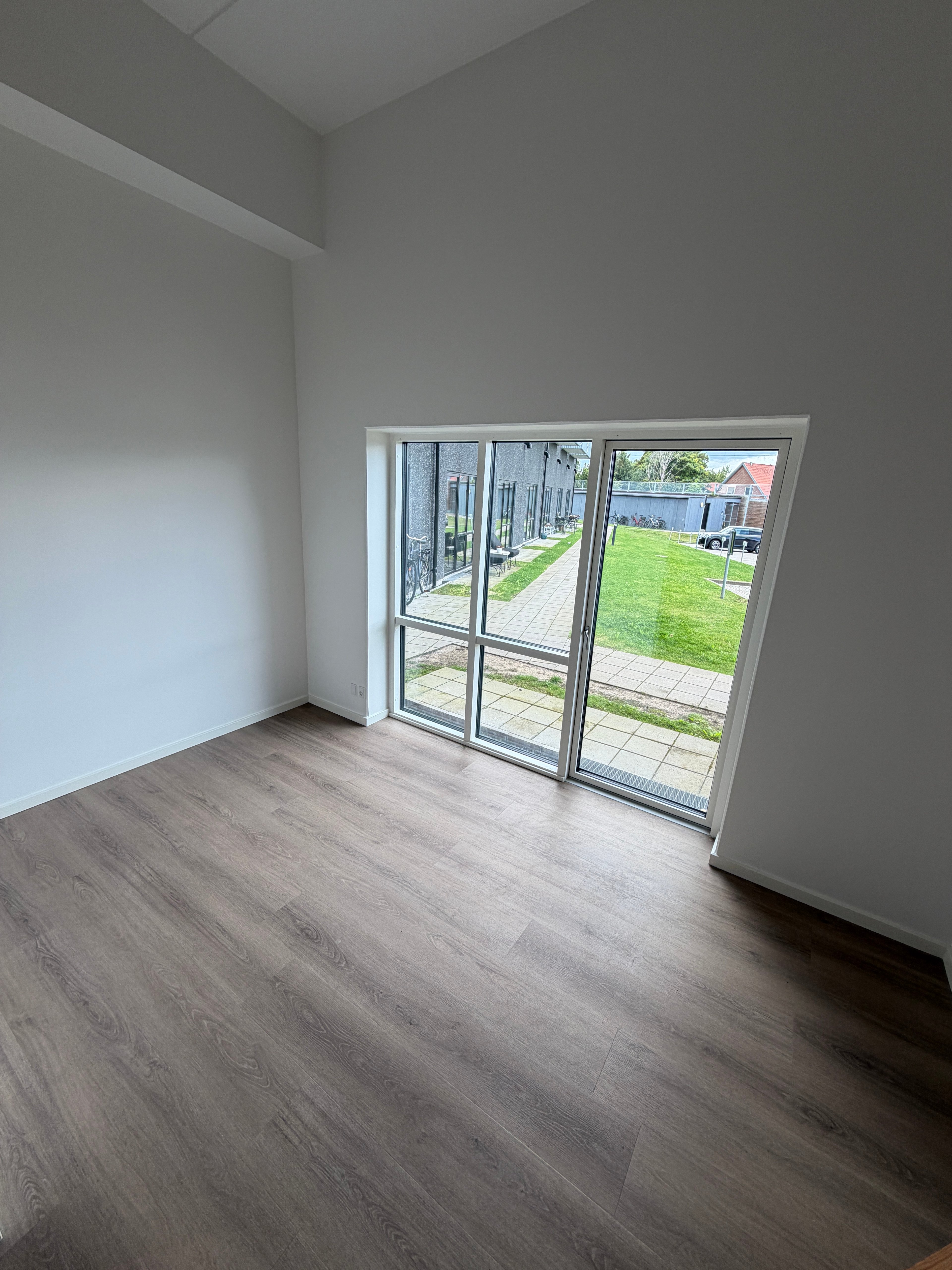Image 5 of apartment