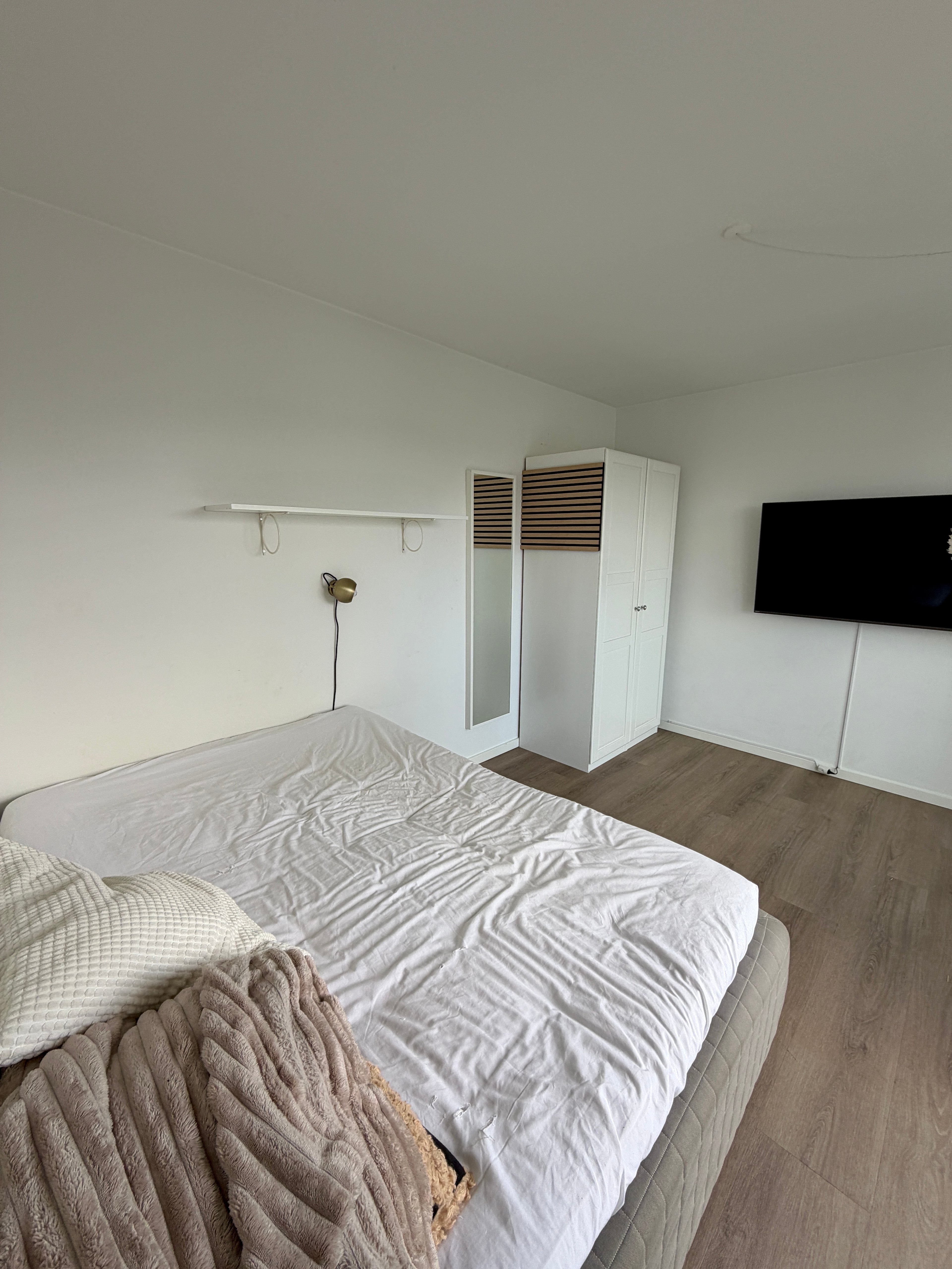Image 10 of apartment