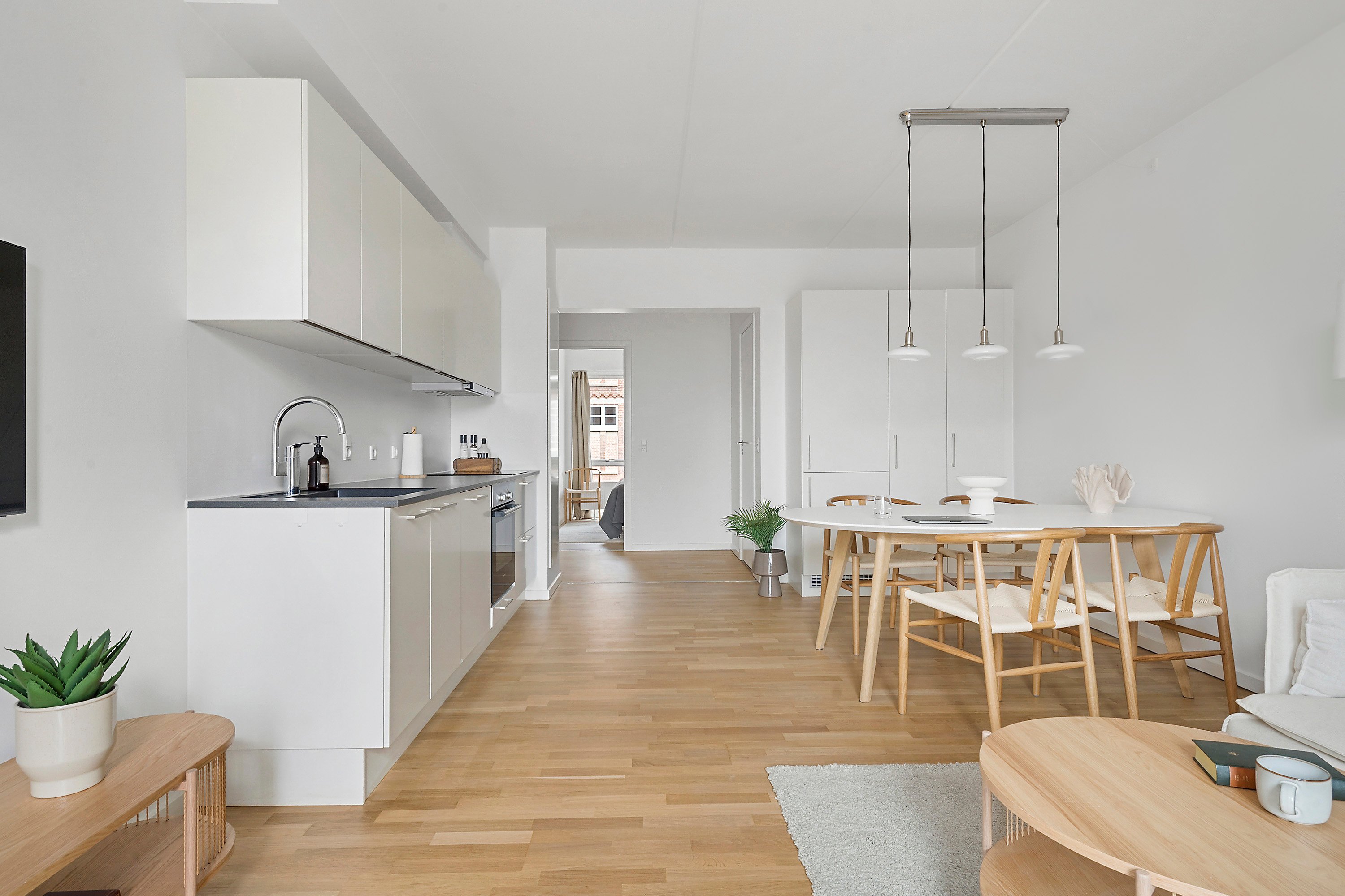 Image 16 of apartment
