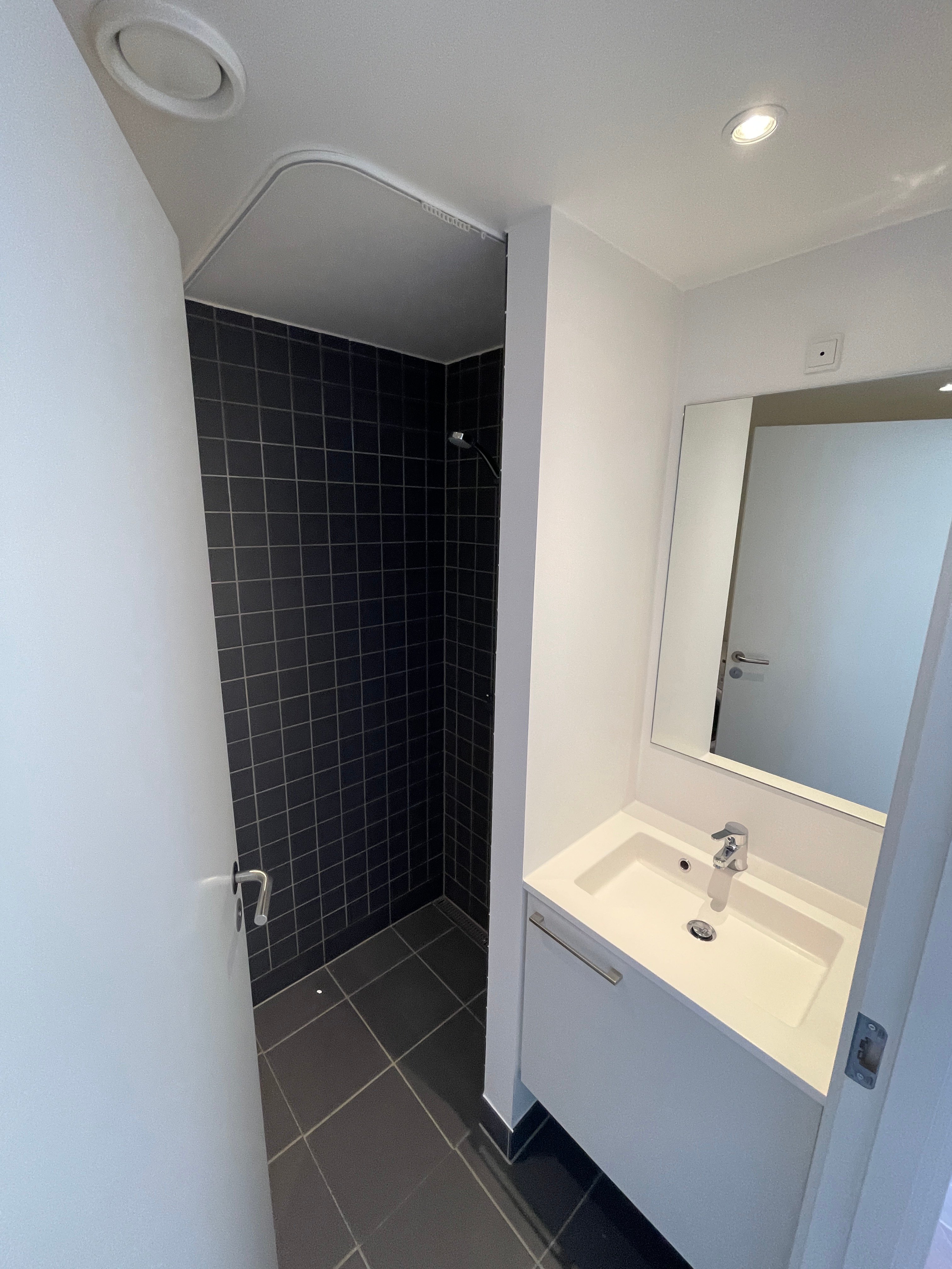 Image 4 of apartment