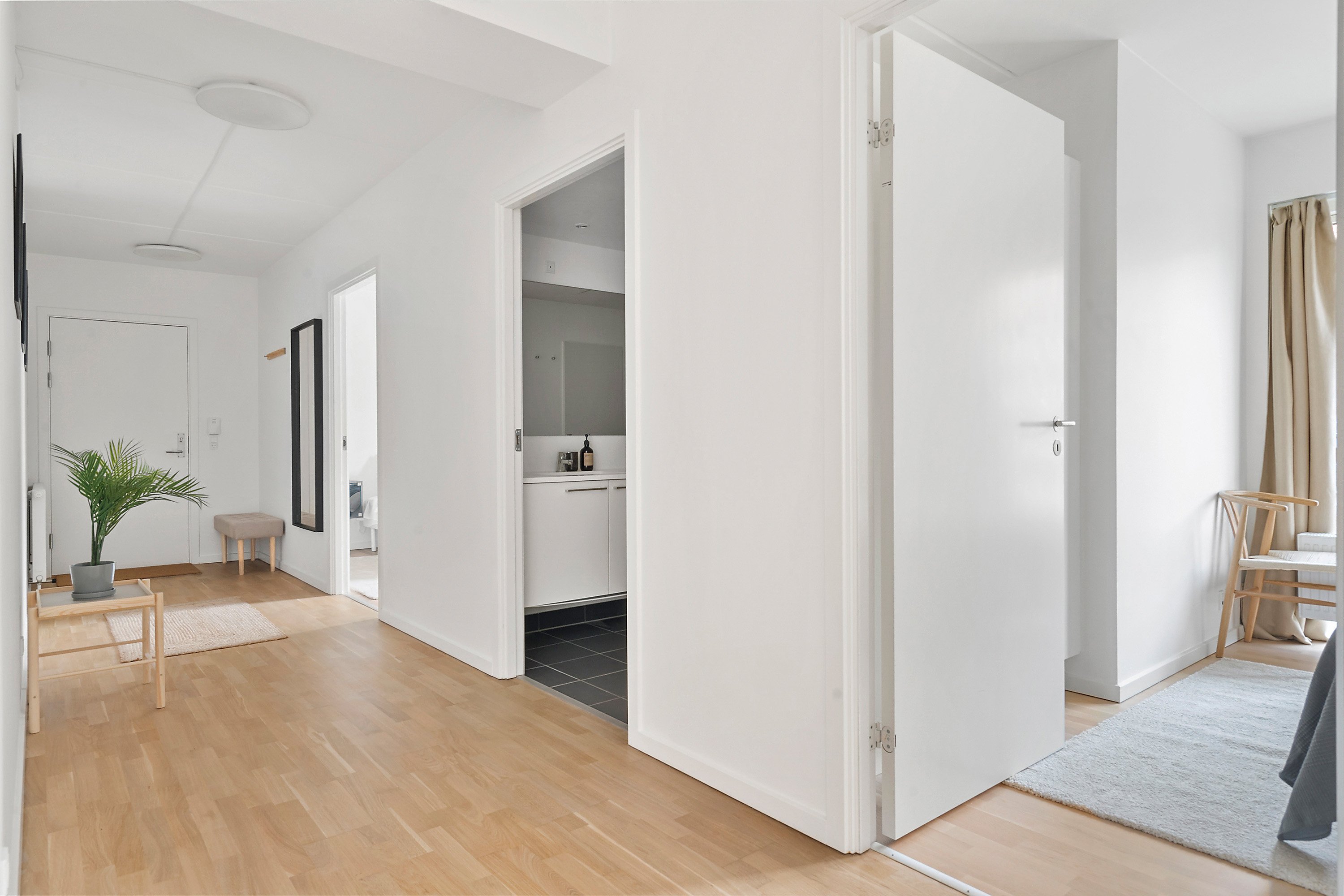 Image 3 of apartment